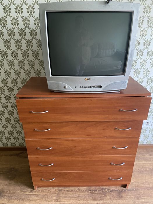 Телевізор LG бу .