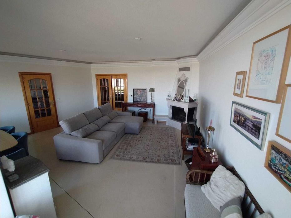 Oportunidade Unica T2 Massamá Norte