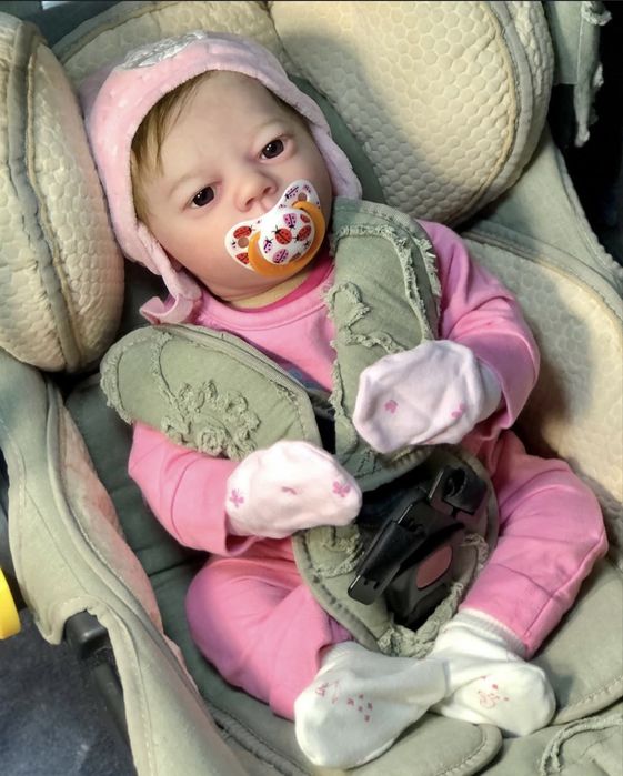 Реалістична лялька реборн