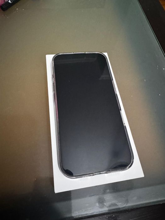 Telemóvel Apple usado, como novo, 128GB de armazenamento interno. 1 mês de uso Bateria 100% Não faço envios Entrega em mãos em Paredes e arredores