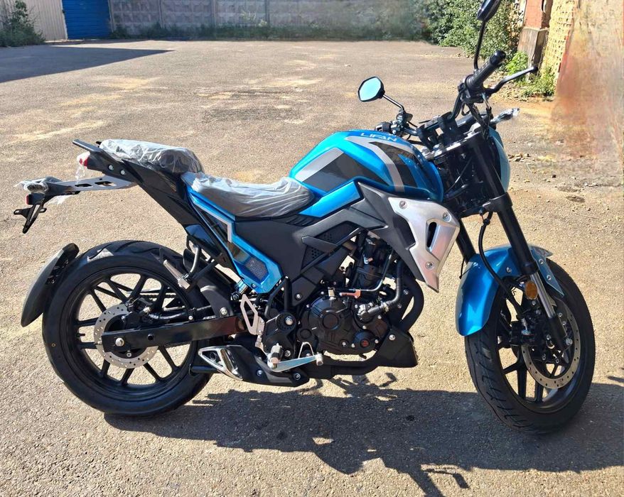 Мотоцикл Lifan SR220