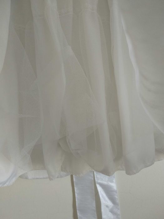 Vestido Branco Bordado Criança 6 Anos