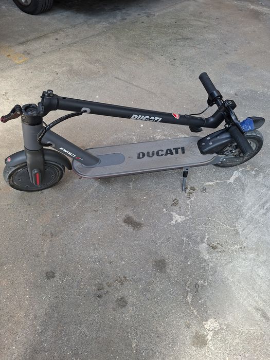 Trotineta Ducati