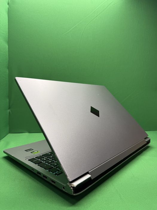 HP Omen 16 / i7-14650HX / RTX 4060 8GB 140W / 16GB DDR5 / 1TB SSD / FHD 144Hz