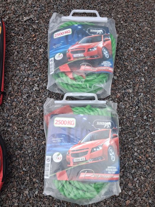 Буксирувальний трос з гаком.