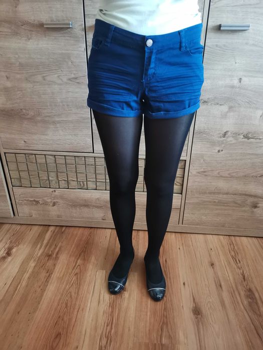 granatowe spodenki damskie