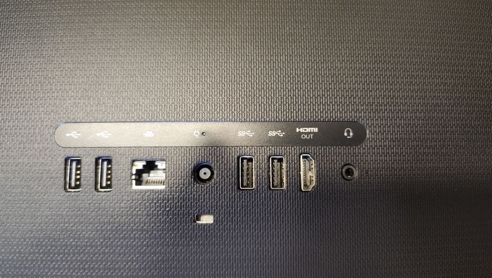 Komputer HP All-In-One 24 cale i5 8GB RAM / 512GB SSD