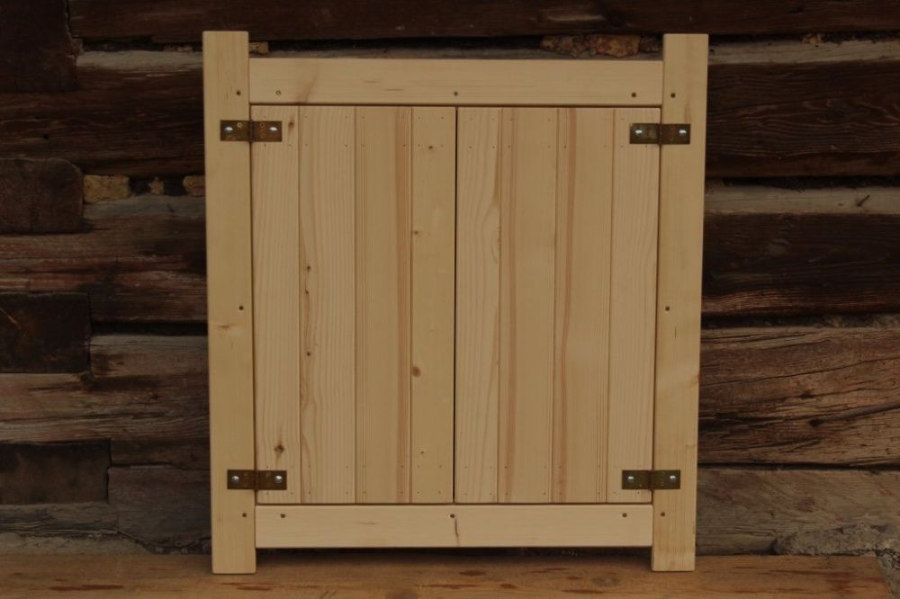 Okno drewniane z okiennicą Domek altana garaż wiata okiennice 75x75cm