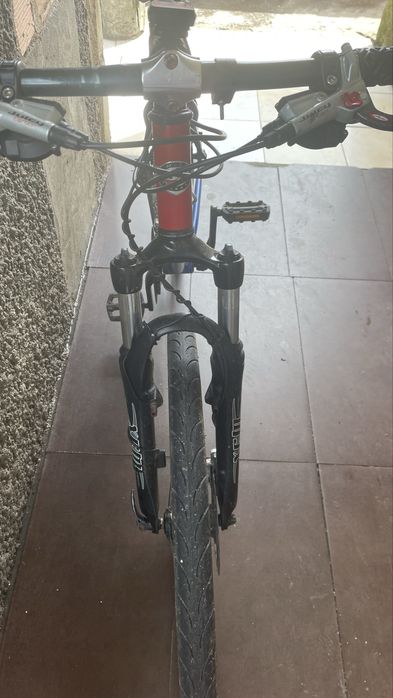 Bicicleta de estrada BH