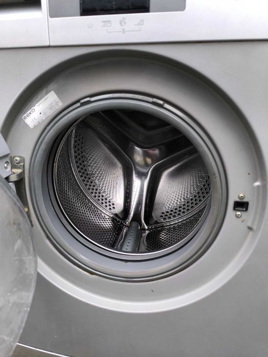 sprzedam pralkę BEKO WMB 51241 PTS stan całkiem fajny 100% sprawna