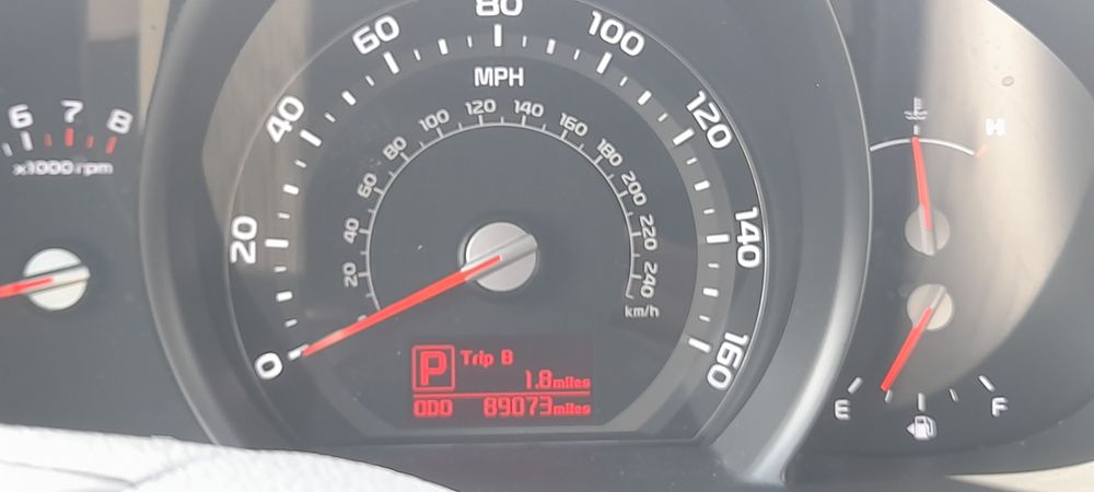 Продам Kia Sportage LX,  2.4,  2014 г.в.