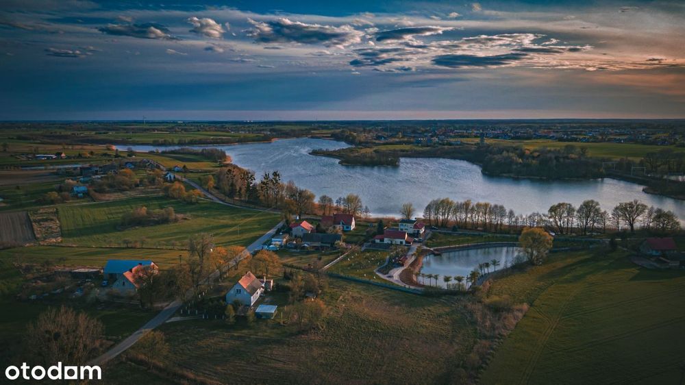 Urocza działka budowlana przy jeziorze Laskowickim - Widok 3