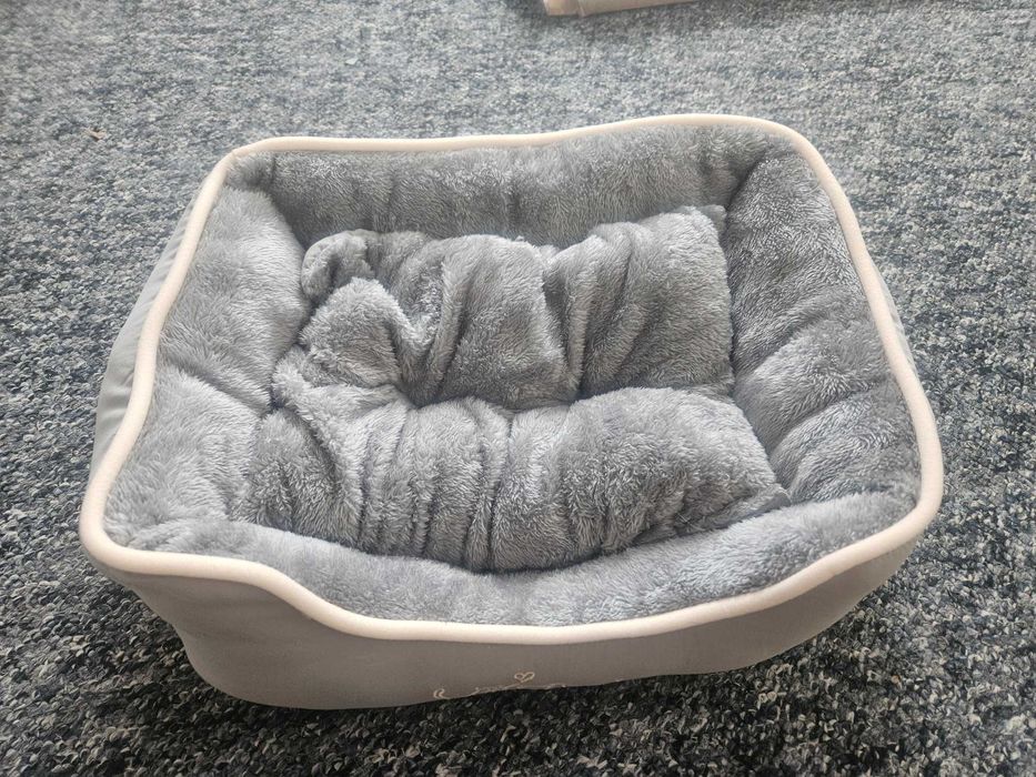 Legowisko dla Psa i kota 47x37 cm, Dehner Sammy,47x37 cm, Szare