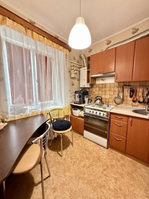 Продам 3-х кімнатну квартиру. р-н Поділ