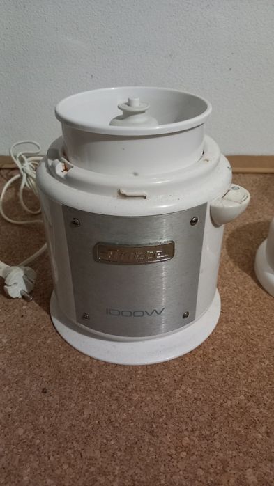 Picadora marca ARIETE