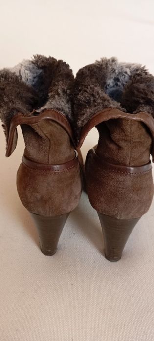 Botas castanha de salto com pêlo em camurça Y - Enzo