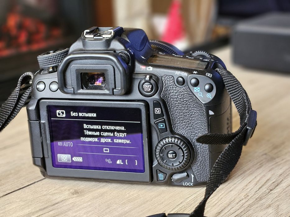 Canon 70D + 18-135 идеал состояние. + Сумка