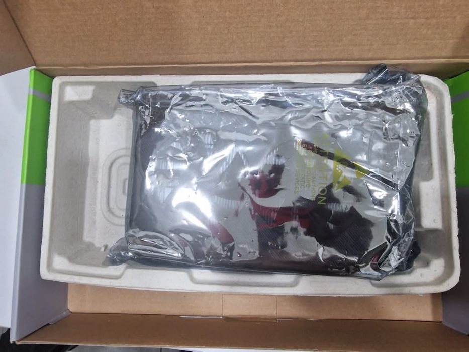 Vendo placa grafica asus tuf gaming 1650 de 4gb ddr6