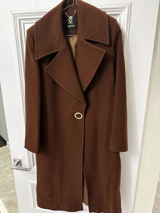 Продам пальто Sassofono