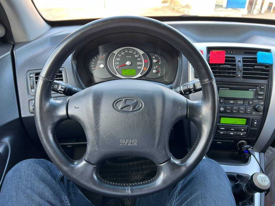 Продаю Hyundai Tucson 2008