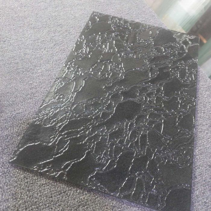 Стекло Дельта для межкомнатных дверей (цвет графит или серый)