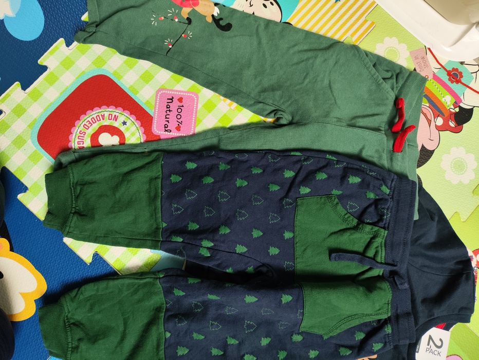Zestaw świąteczny 98 2bluzy nowe 2spodnie