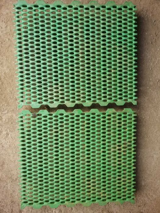 Решітка пластикова для щілинної підлоги