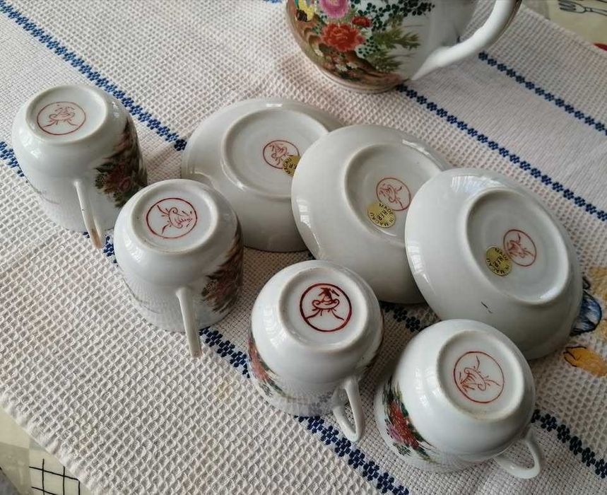 Jarra e conjunto chá porcelana antiga - feita em Macau