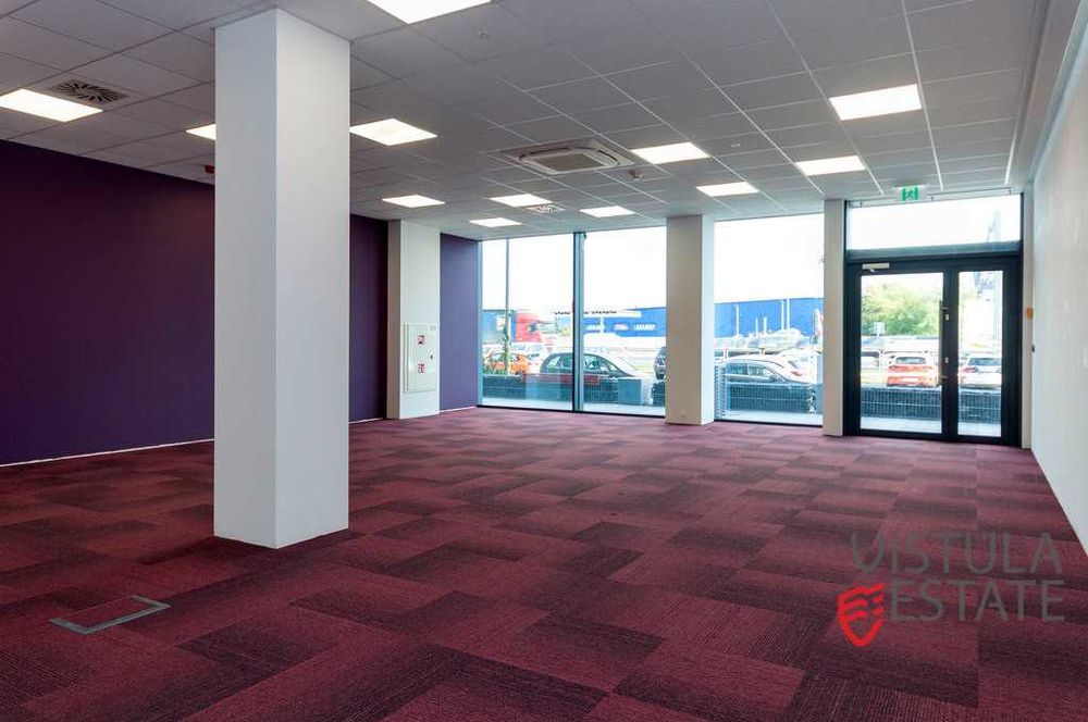 Lokal parterowy w biurowcu | 124 m2