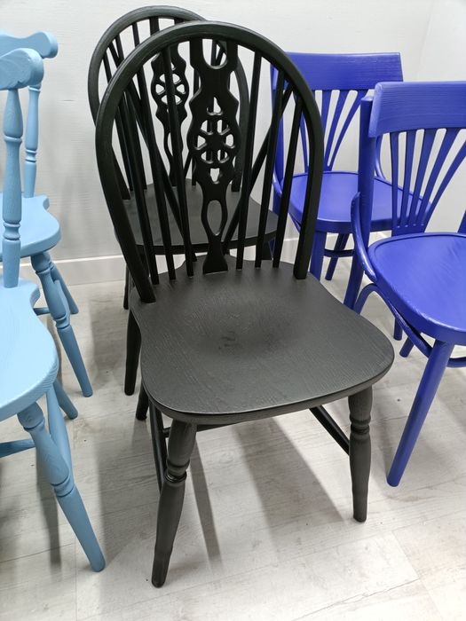 Krzesła Thonet Fameg Radomsko różne kolory na zamówienie