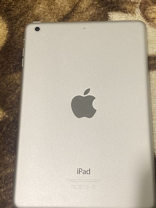 Продам ipad mini 2