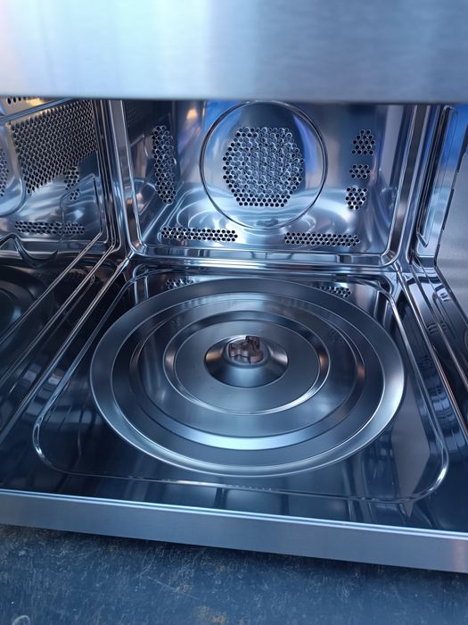 Kuchenka mikrofalowa Hanseatic