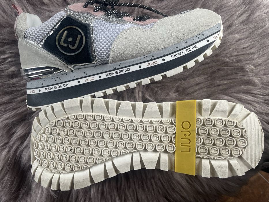 Raz ubrane cudowne buty Liu Jo 39