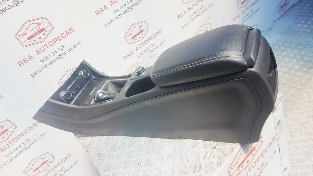 Consola Central Climatronic Apoio Braço Manete Velocidades Mercedes Class A CLA Original