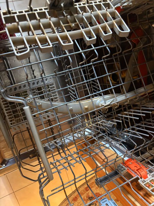 Máquina lavar louça Ariston + microondas