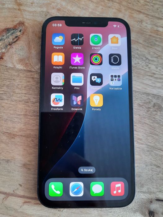 Czarny Iphone 12 stan idealny