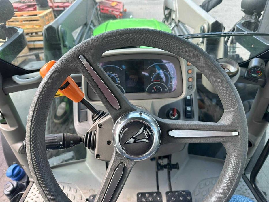 Ciągnik  Rolniczy DEUTHZ-FAHR 6125C TTV