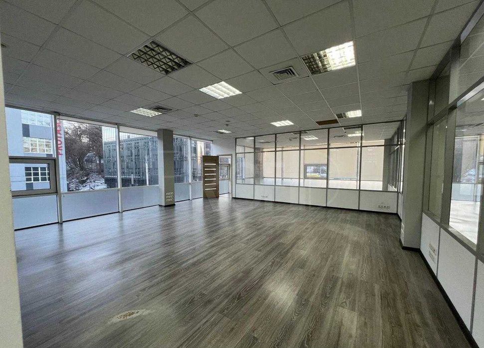 Комерційна нерухомість за адресою вул. Нововокзальна (площа 3675 м²) - Atlanta.ua - фото 3