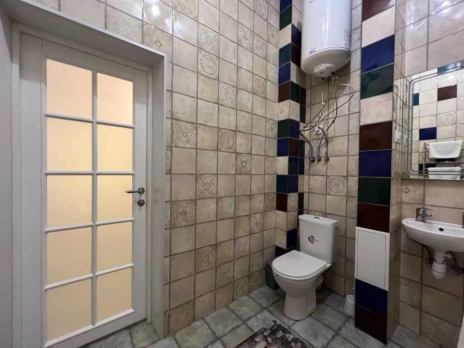 1к ВИП Центр Прорезная метро Золотые ворота,Театральная Подобово