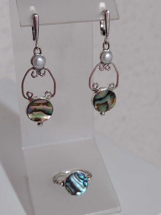 серебряные  серьги  с перламутром галиотис