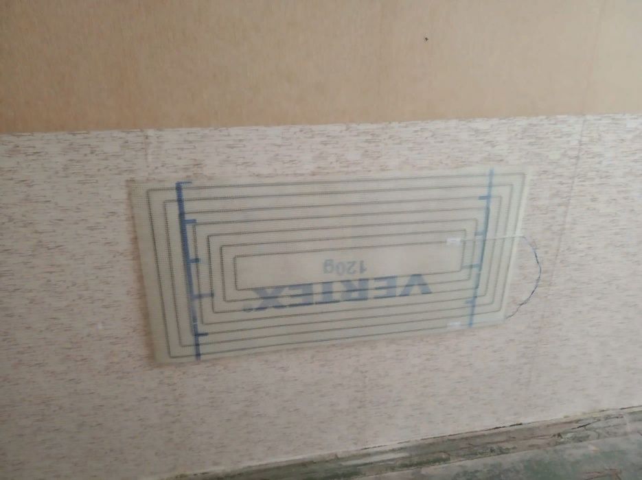 плёночный настенный напольный обогреватель 220 В 250 ватт