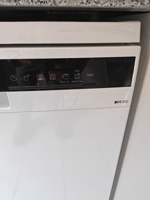 Máquina de Lavar Loiça Siemens iQ300