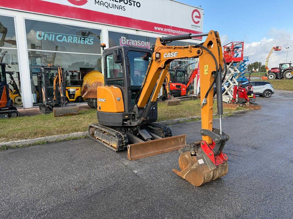 Escavadora Case CX26C