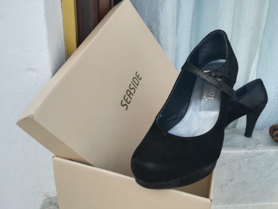 Sapatos Altos Pretos festa