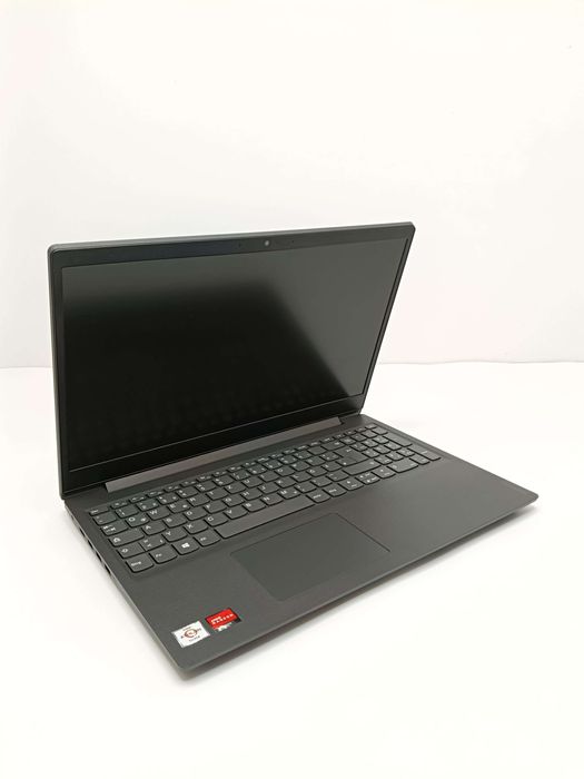 Lenovo V15-ADA 15,6 AMD Athlon Silver 3050U 8/512GB SSD QWERTZ