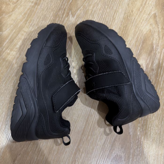 Кросівки Skechers 32 розмір