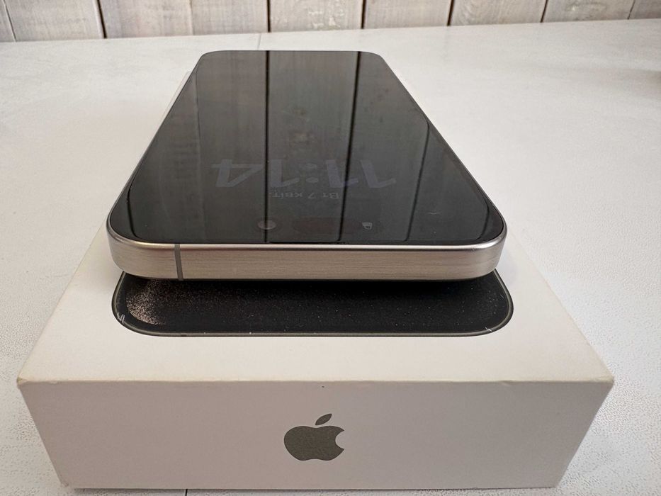 iPhone 15 Pro Max, Natural Titanium, 1TB