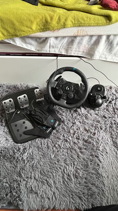 Volante Logitech g923 + Logitech Shifter
