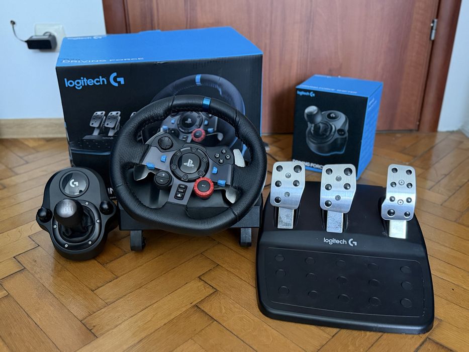Logitech G29 Driving Force + Shifter