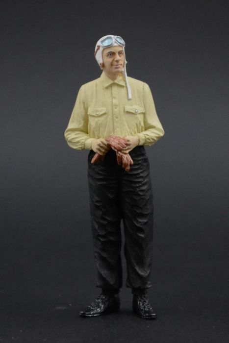 Bernd Rosemeyer Figurka 1:18 Auto Union TYP D CMC